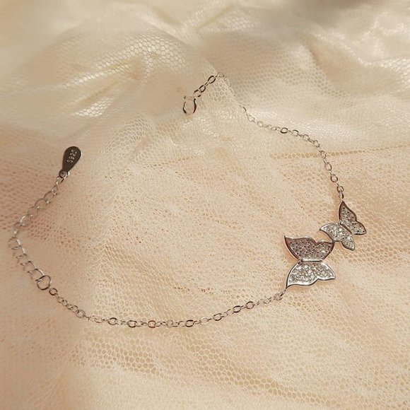 NEW 925 Sterling Silver Diamond Butterfly Bracelet - Picture 5 of 5